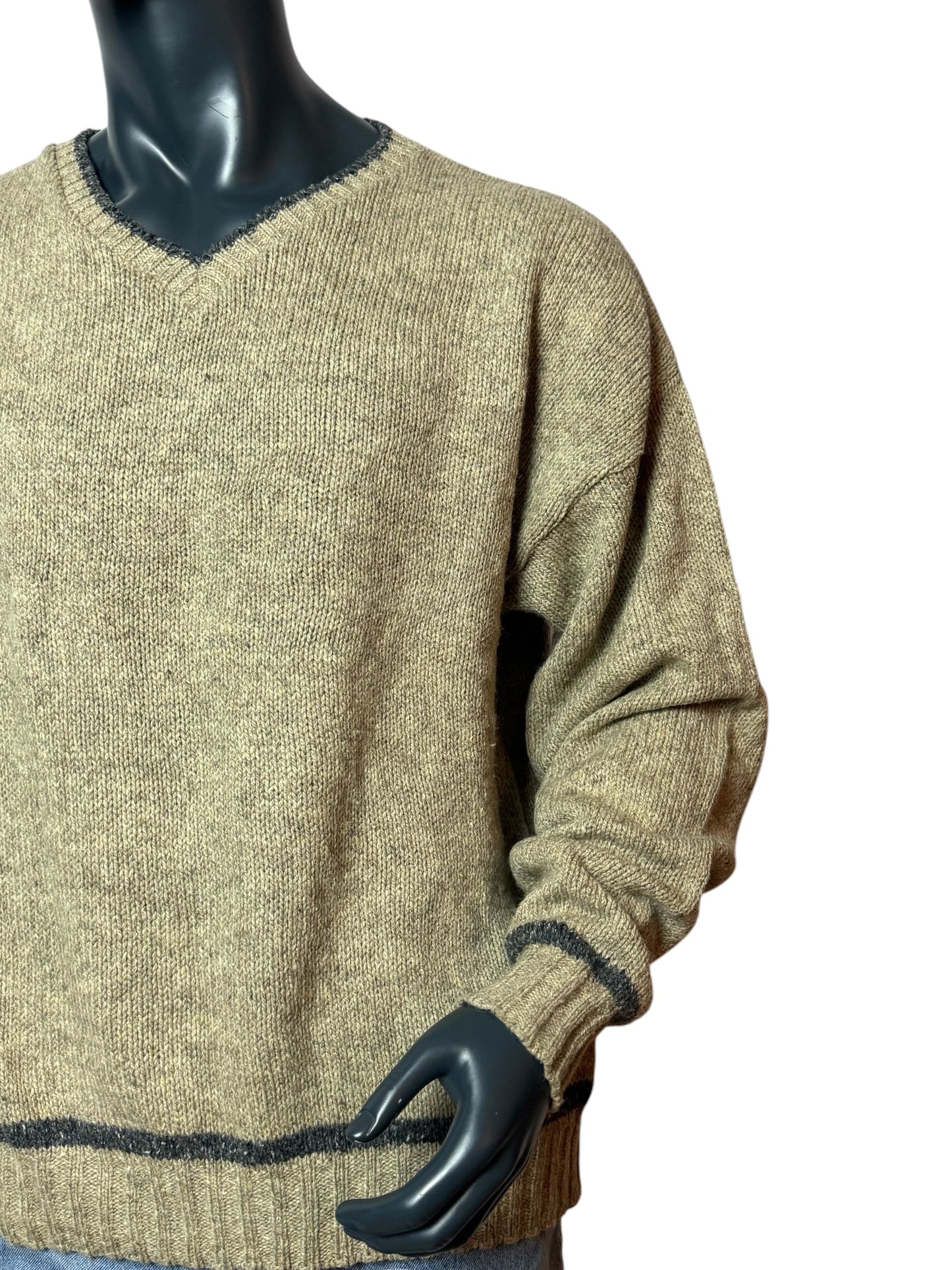 Vintage Strickpullover Beige, V-Neck, Retro Knit Sweater 90s Classic Size M