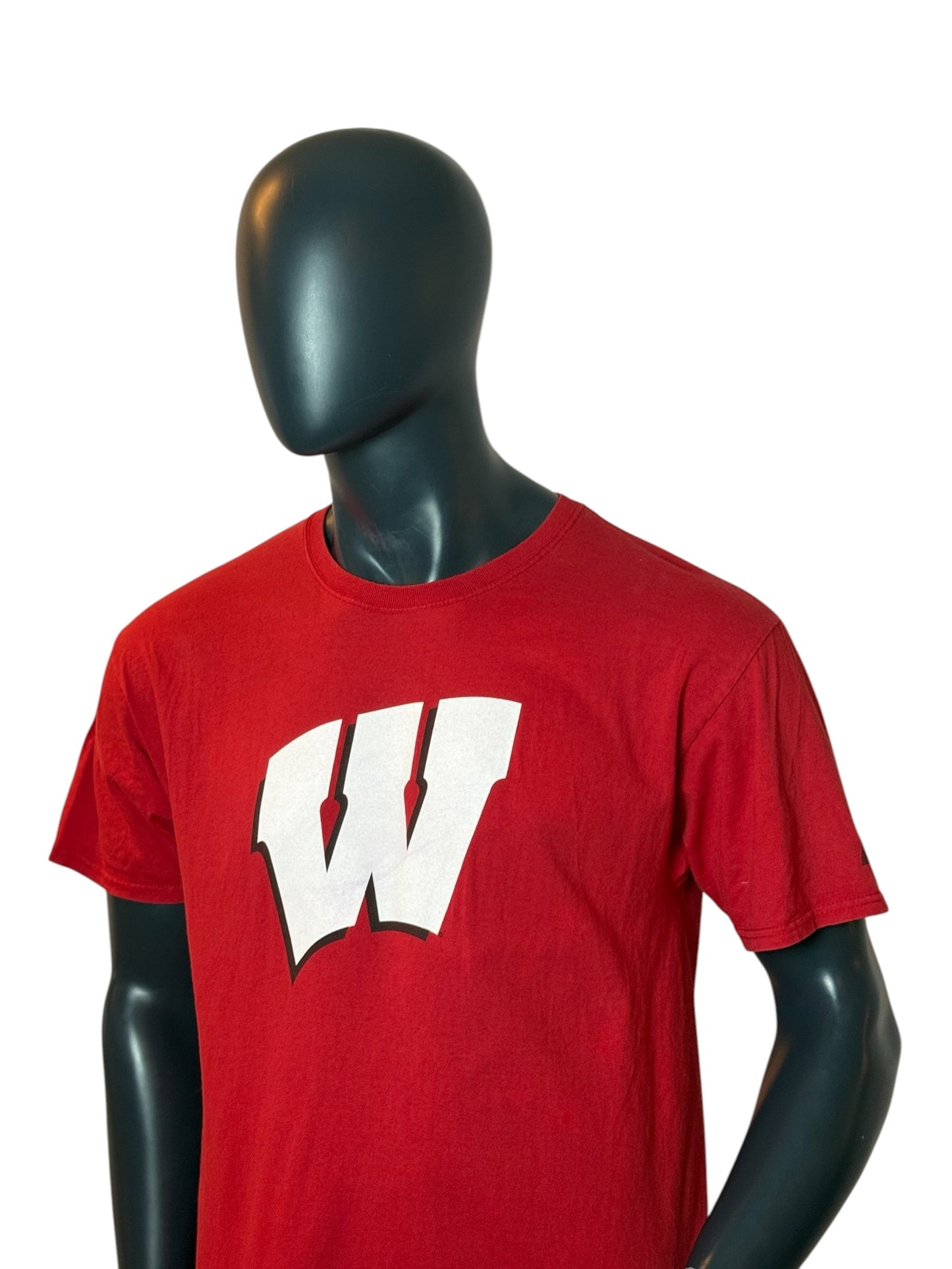 Wisconsin Badgers T Shirt Red Big Logo College Vintage Retro Style Size L