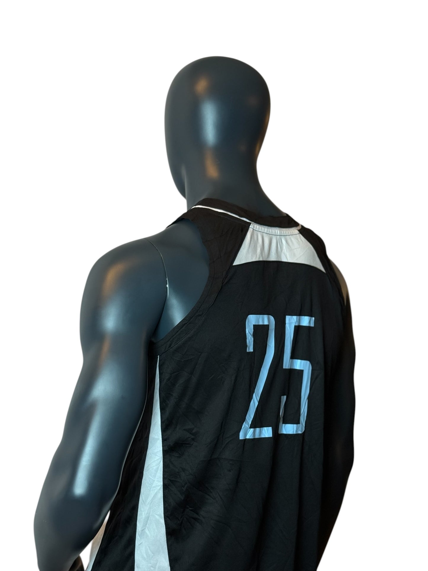 Lakeridge Basketball Vintage Style Jersey Black Number 25 Size L