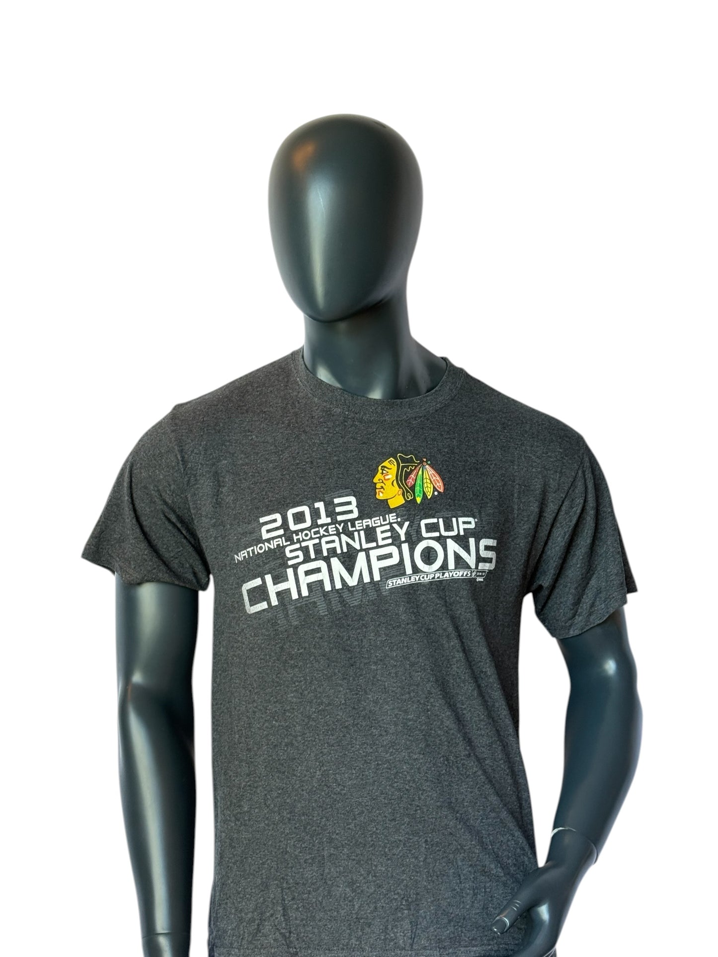 Vintage Retro Chicago Blackhawks 2013 Stanley Cup Champions T-Shirt Grey Size M