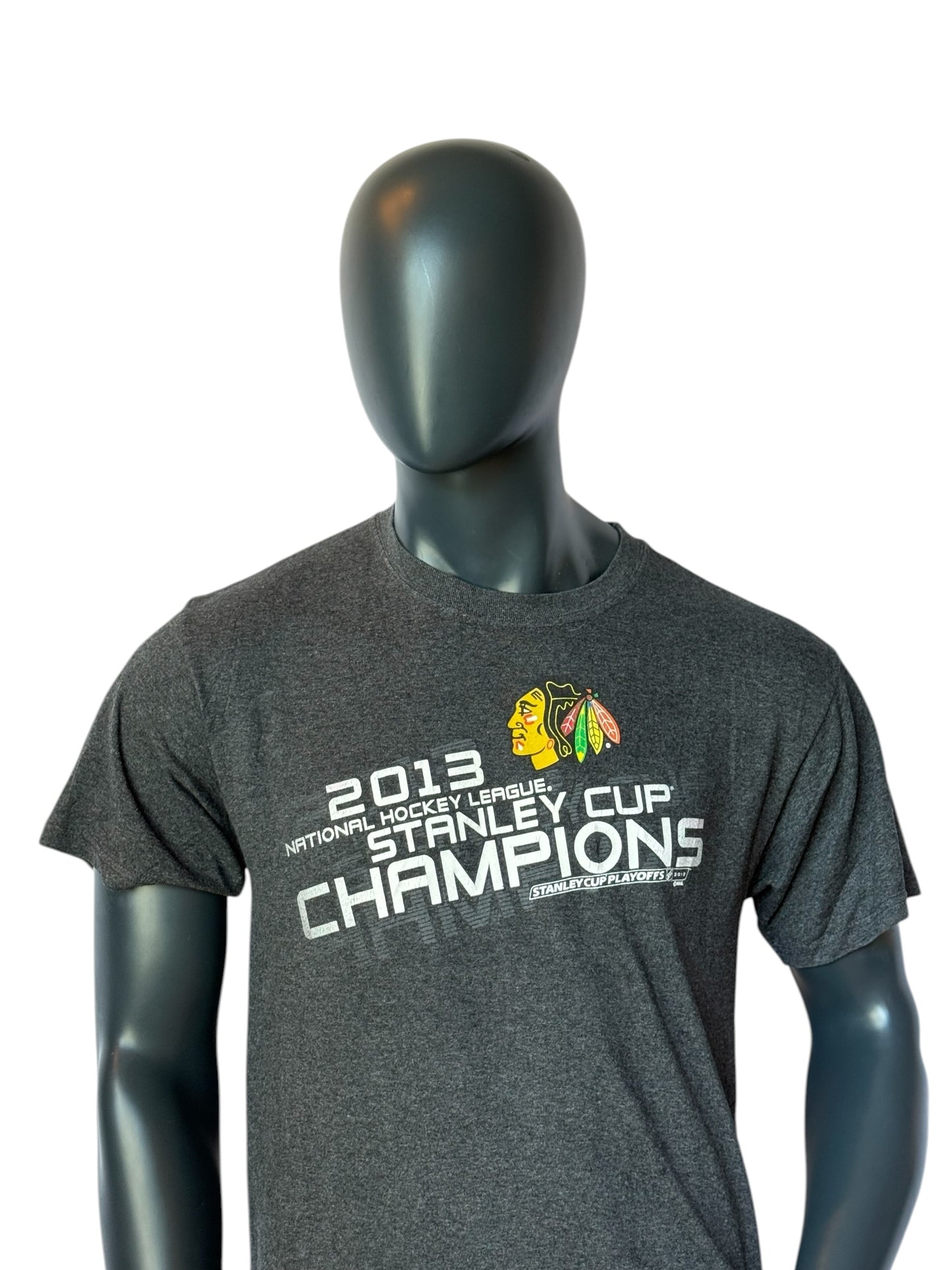 Vintage Retro Chicago Blackhawks 2013 Stanley Cup Champions T-Shirt Grey Size M