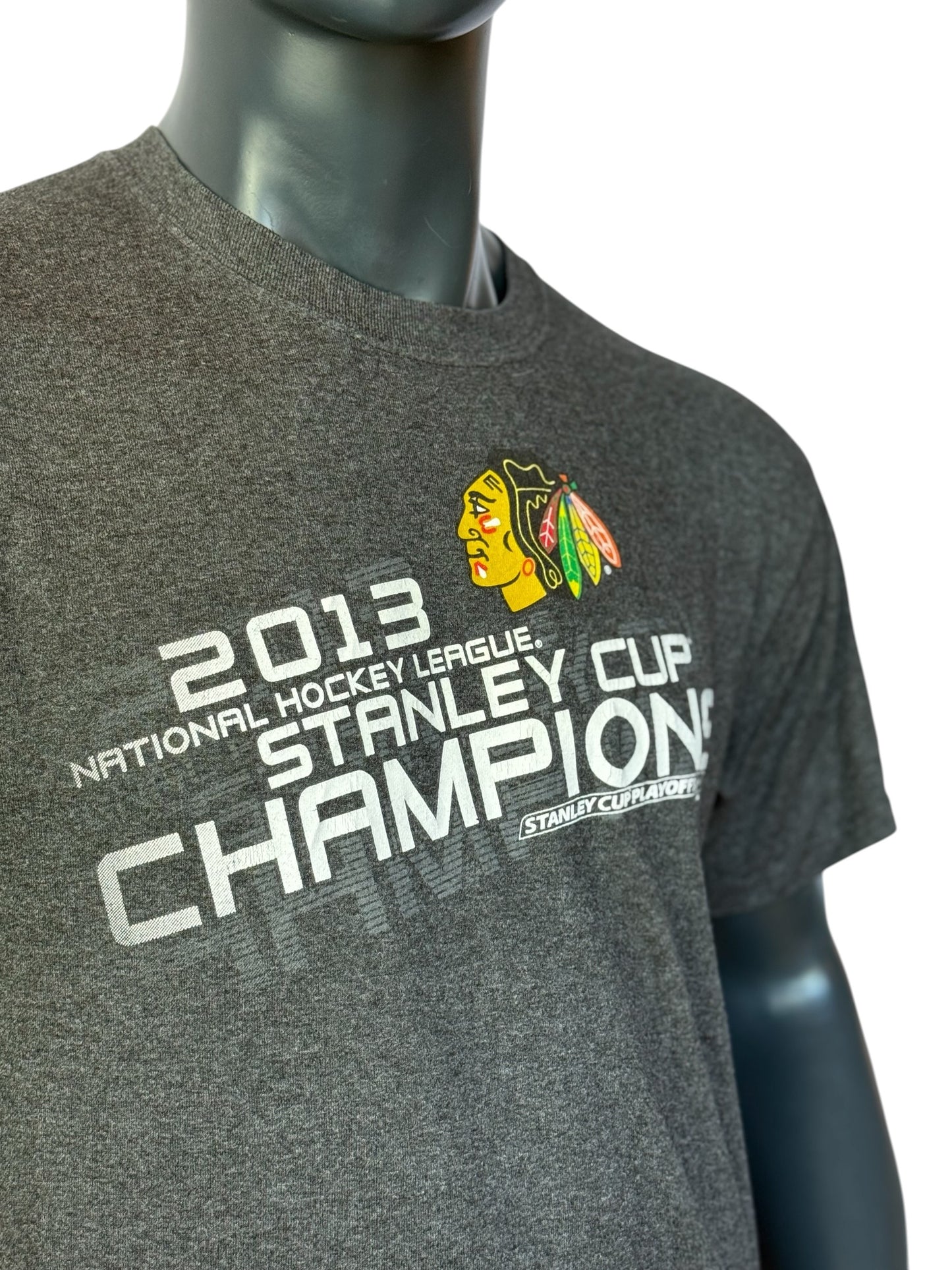 Vintage Retro Chicago Blackhawks 2013 Stanley Cup Champions T-Shirt Grey Size M