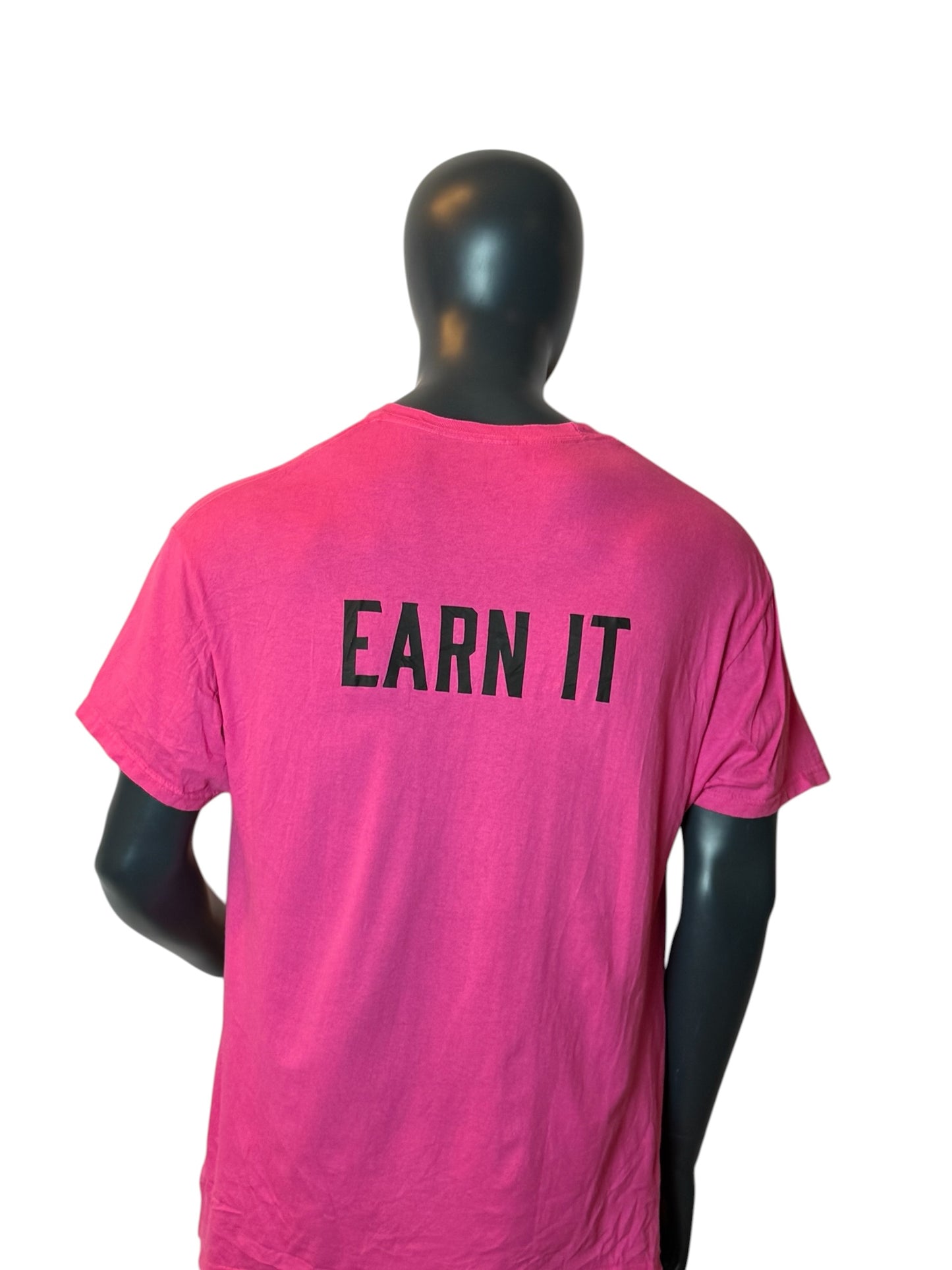 Sandy Football T Shirt Pink Graphic Print Retro Vintage Look Size L
