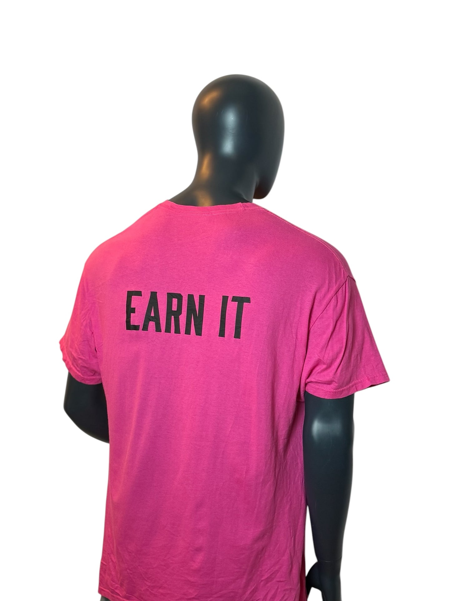 Sandy Football T Shirt Pink Graphic Print Retro Vintage Look Size L