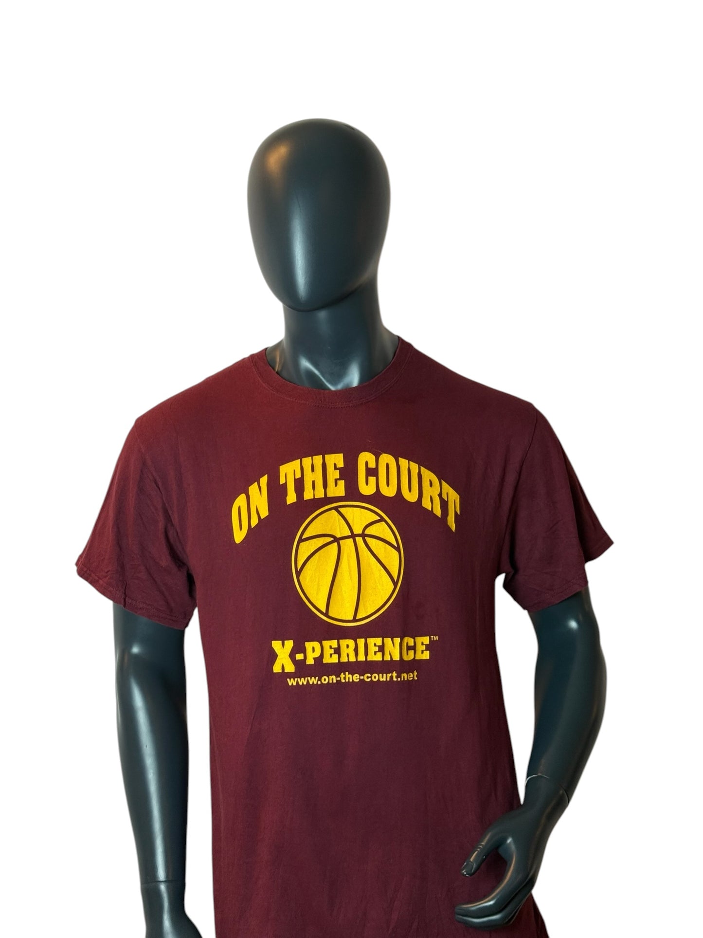 On The Court X-Perience T Shirt Burgundy Basketball Graphic Tee Size L